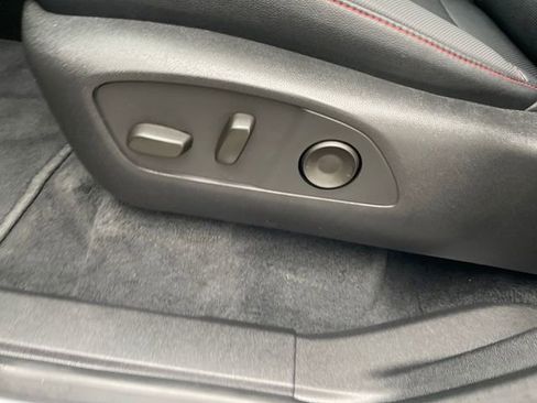 Used 2025 Chevrolet Traverse Z71 image 42