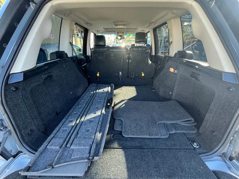 Used 2011 Land Rover Range Rover HSE image 27