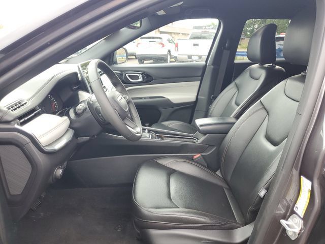 Used 2024 Jeep Compass Limited AWD/4WD image 12