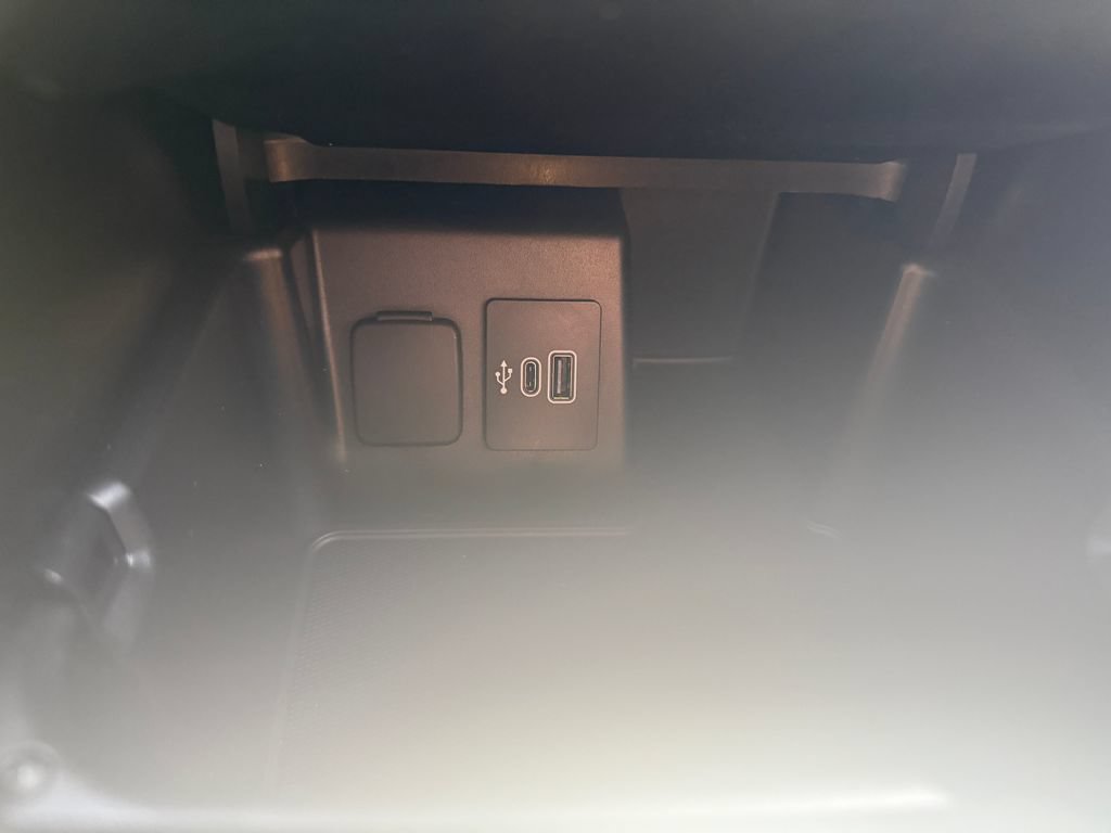Used 2025 Ford Explorer ST AWD/4WD image 41
