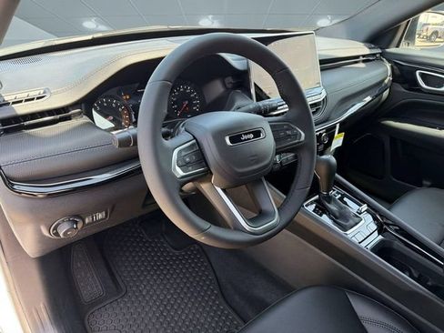 New 2026 Jeep Compass Latitude AWD/4WD image 4