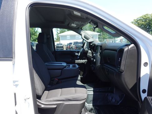 Used 2025 Chevrolet Silverado 2500 W/T AWD/4WD image 32