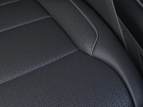 Used 2025 Ford F150 Lariat w/ Equipment Group 501A Mid image 16