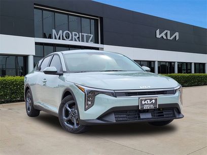 New 2025 Kia K4 LXS