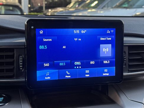 Certified 2022 Ford Explorer XLT w/ Equipment Group 202A image 19