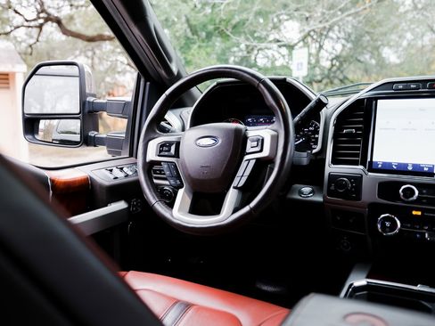 Used 2022 Ford F250 King Ranch w/ King Ranch Ultimate Package image 25