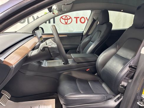 Used 2023 Tesla Model Y Long Range AWD/4WD image 24