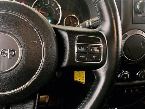 Used 2017 Jeep Wrangler Unlimited Sport w/ Quick Order Package 24S AWD/4WD image 18