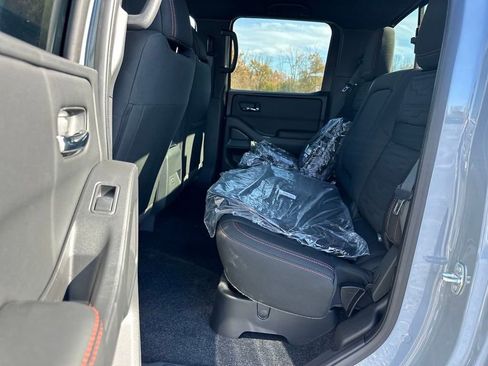 New 2025 Nissan Frontier PRO-4X image 17