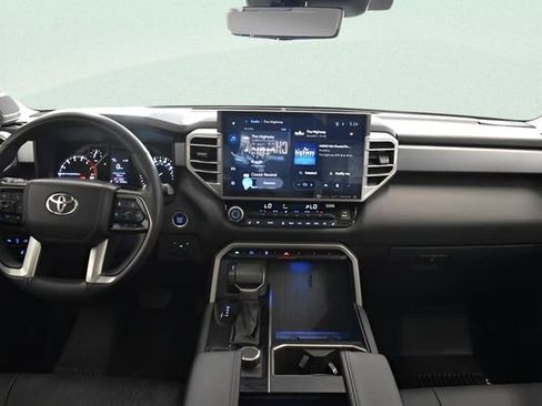 Used 2023 Toyota Tundra Limited image 5