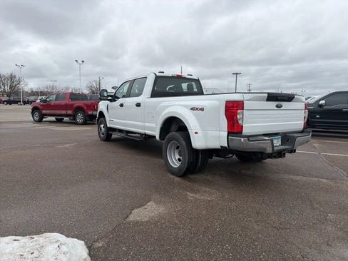 Used 2022 Ford F350 XL w/ Power Equipment Group image 5