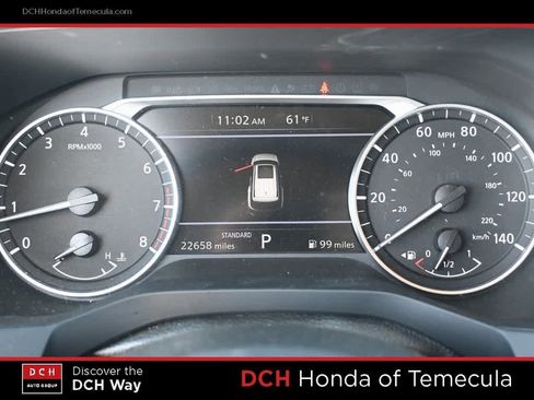 Used 2024 Nissan Pathfinder S image 10