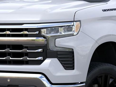 New 2026 Chevrolet Silverado 1500 LTZ w/ LTZ Premium Package AWD/4WD image 10