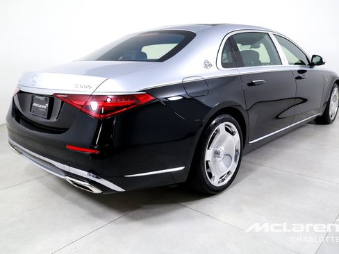 Used 2024 Mercedes-Benz Maybach S 680 4MATIC image 7