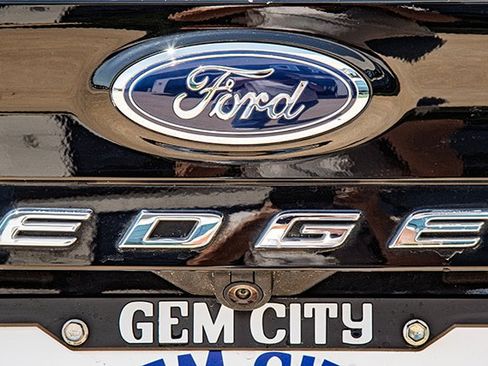 Used 2024 Ford Edge SEL AWD/4WD image 16