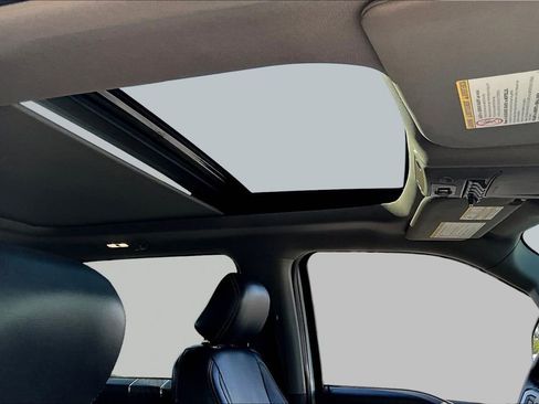 Used 2019 Ford F450 Lariat w/ Lariat Ultimate Package image 26