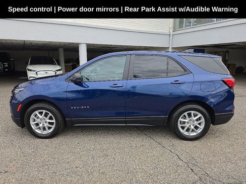 Used 2023 Chevrolet Equinox LS w/ LS Convenience Package AWD/4WD image 6