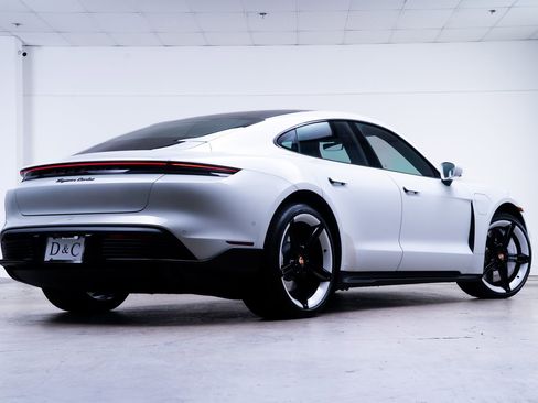 Used 2020 Porsche Taycan Turbo AWD/4WD image 8