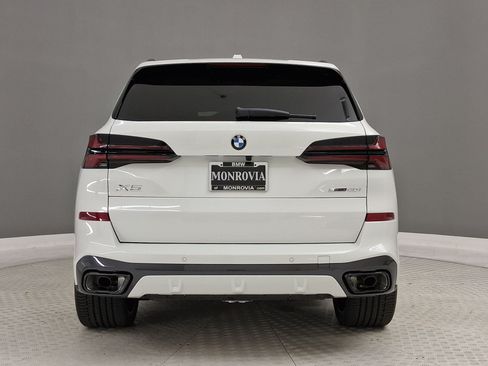 New 2026 BMW X5 sDrive40i w/ M Sport Package RWD image 8