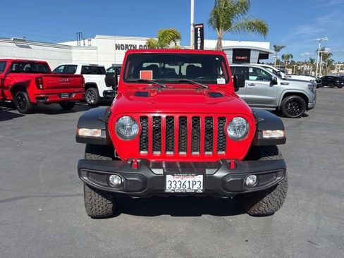 Used 2022 Jeep Gladiator Rubicon w/ Trailer Tow Package AWD/4WD image 3