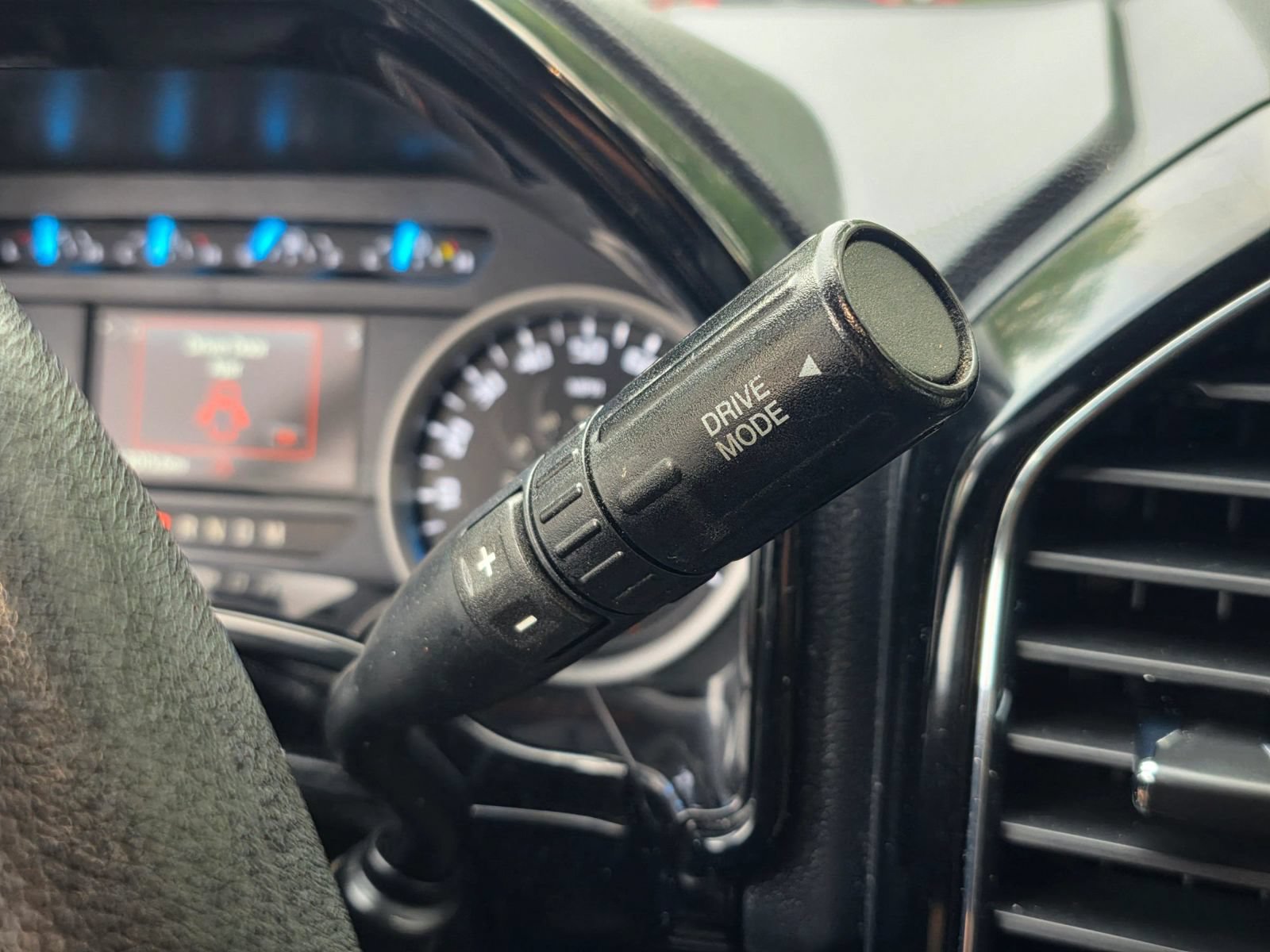 Used 2020 Ford F250 XLT w/ XLT Value Package AWD/4WD image 18