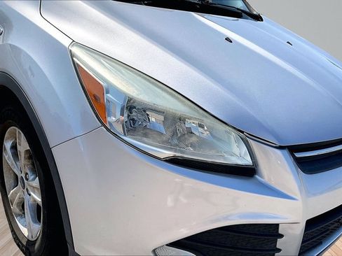 Used 2015 Ford Escape SE FWD image 26