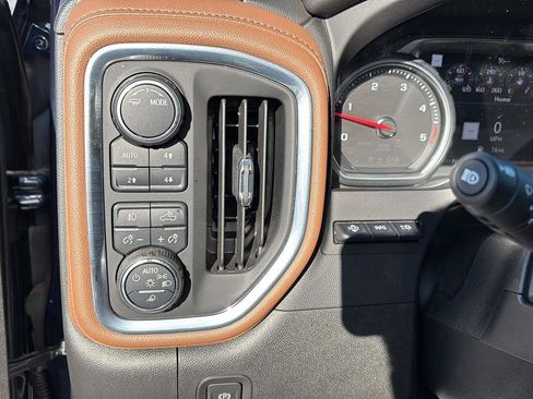 Used 2023 Chevrolet Silverado 3500 High Country w/ Z71 Off-Road Package image 11