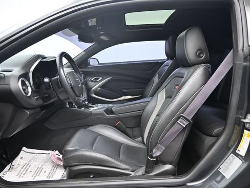 Used 2016 Chevrolet Camaro SS RWD image 24