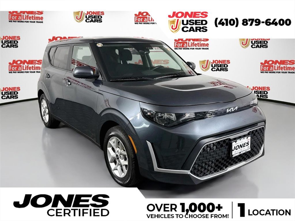Used 2023 Kia Soul S FWD image 1