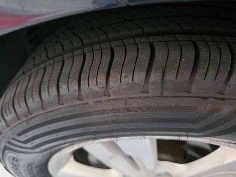 Used 2011 Hyundai Tucson GLS image 23