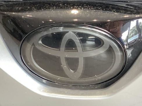 Used 2023 Toyota Corolla Cross AWD Hybrid image 10