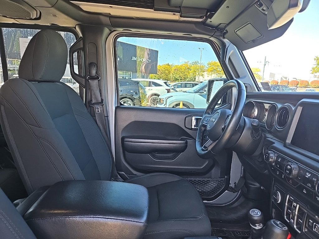 Used 2021 Jeep Wrangler Unlimited Sport AWD/4WD image 33