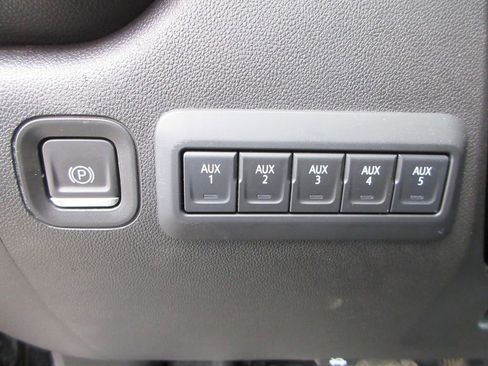 Used 2024 Chevrolet Silverado 3500 W/T w/ WT Convenience Package image 27