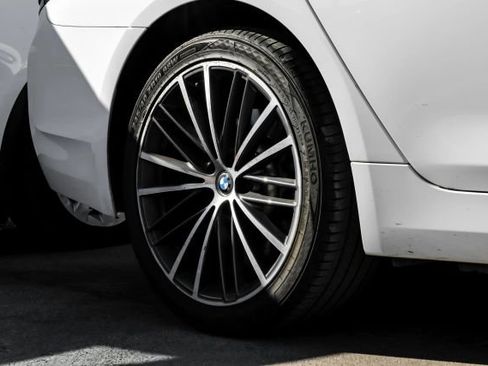 Used 2023 BMW 530e image 63