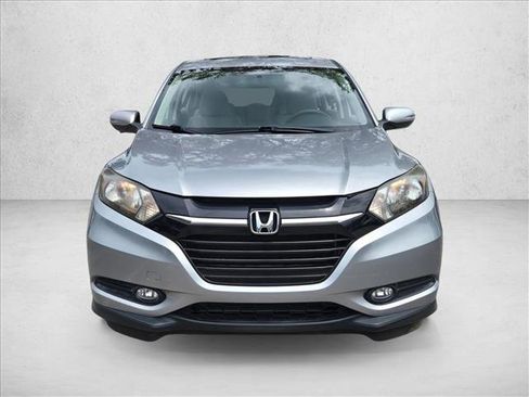 Used 2018 Honda HR-V EX image 2