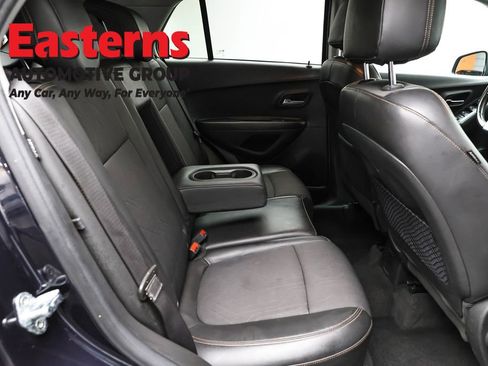 Used 2021 Chevrolet Trax LT w/ Driver Confidence Package image 23