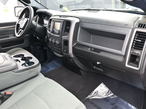 Used 2018 RAM 1500 Express w/ Black Ram 1500 Express Group RWD image 41