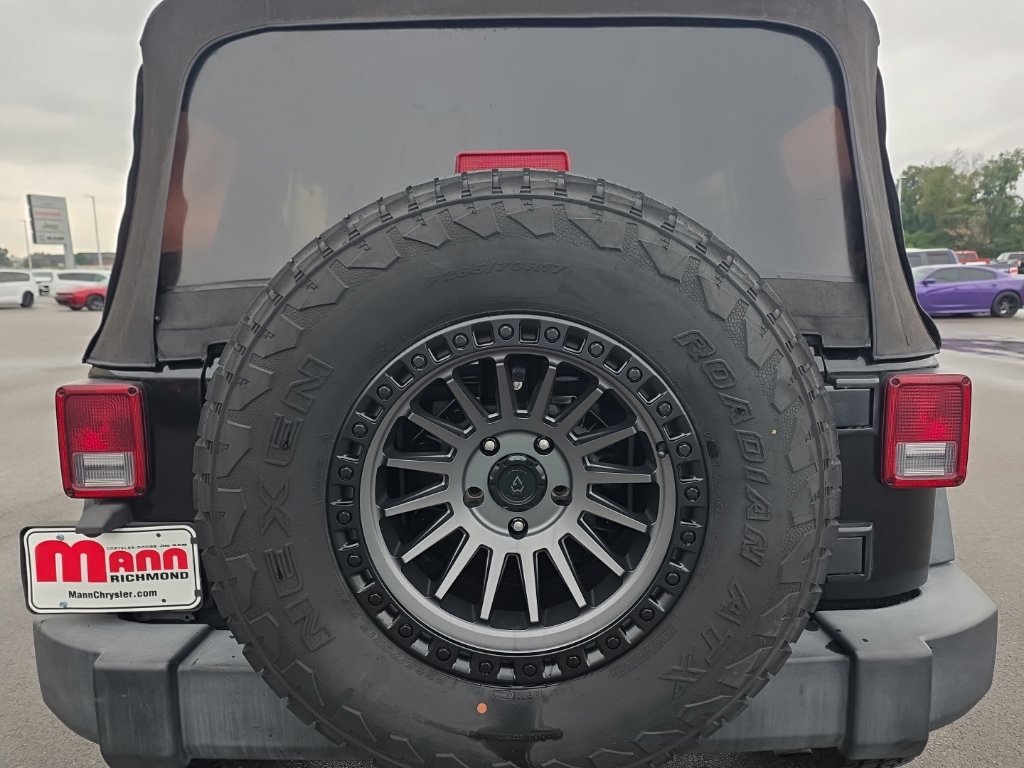 Used 2017 Jeep Wrangler Unlimited Sport w/ Quick Order Package 24S AWD/4WD image 6