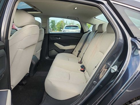 Used 2023 Honda Accord EX image 10