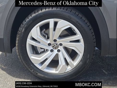 Used 2021 Volkswagen Atlas Cross Sport SEL AWD/4WD image 11