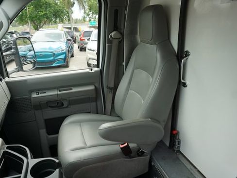 Certified 2024 Ford E-350 and Econoline 350 Super Duty w/ Power Windows & Locks Group RWD image 18