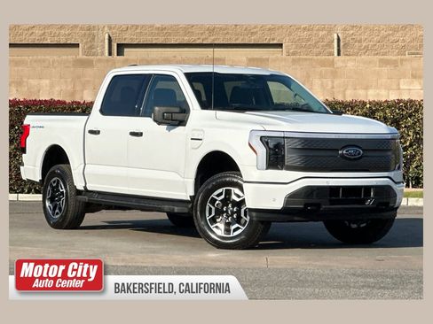 Used 2023 Ford F150 Lightning XLT image 1