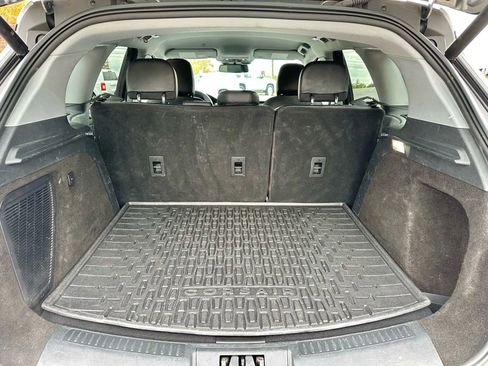 Used 2021 Lincoln Corsair Sport Utility 4D image 18