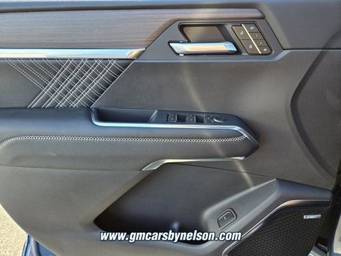New 2026 GMC Acadia Denali w/ Super Cruise Package AWD/4WD image 13