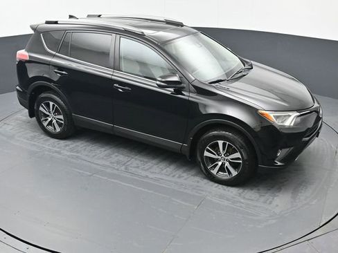 Used 2017 Toyota RAV4 XLE image 43