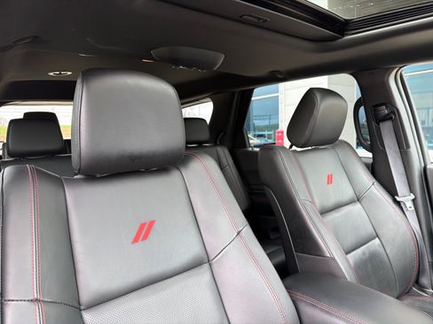 Used 2025 Dodge Durango GT image 33
