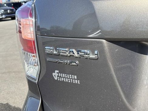 Used 2018 Subaru Forester 2.5i Touring w/ Popular Package #3B image 6
