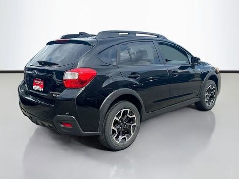 Used 2017 Subaru Crosstrek 2.0i Limited AWD/4WD image 6