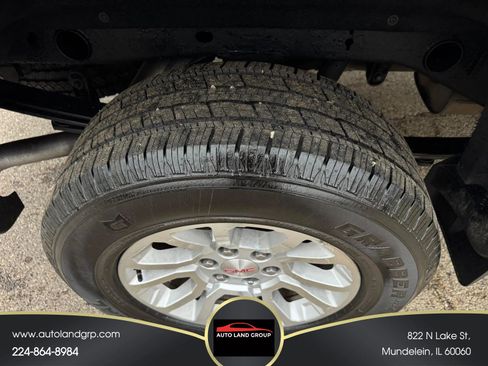 Used 2017 GMC Sierra 1500 SLE w/ SLE Value Package image 29