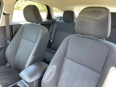 Used 2016 Ford Focus SE FWD image 27